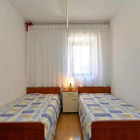 Apartment Fuer 6 Personen Ca 62 Qm In Rovinj-cocaletto, Istrien Istrische Riviera Rovinj
