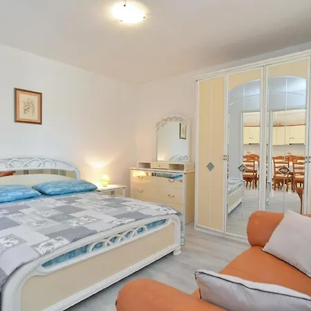 Apartment Fuer 6 Personen Ca 62 Qm In Rovinj-cocaletto, Istrien Istrische Riviera